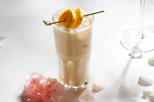 Коктейль с бананом и ромом